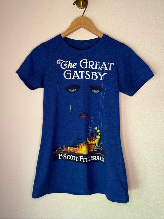 Out of Print Tops - Out of Print The Great Gatsby F. Scott Fitzgerald Blue Graphic T-Shirt size S